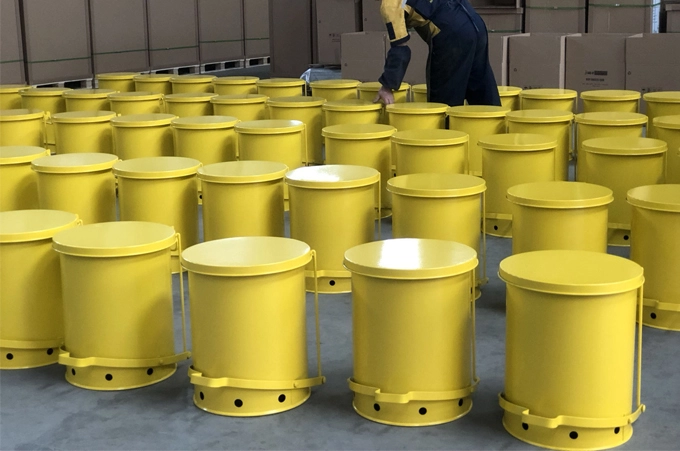 صيانة خزانة تخزين آمنة