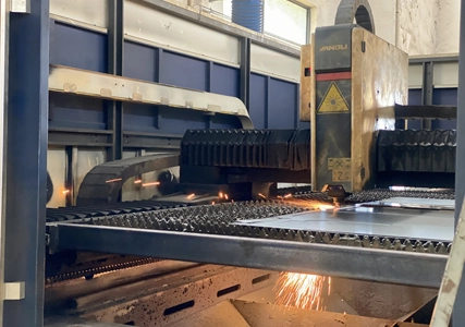 فرن تجفيف درجة حرارة ثابتة مقاوم للانفجار يتطور في المجال الصناعي